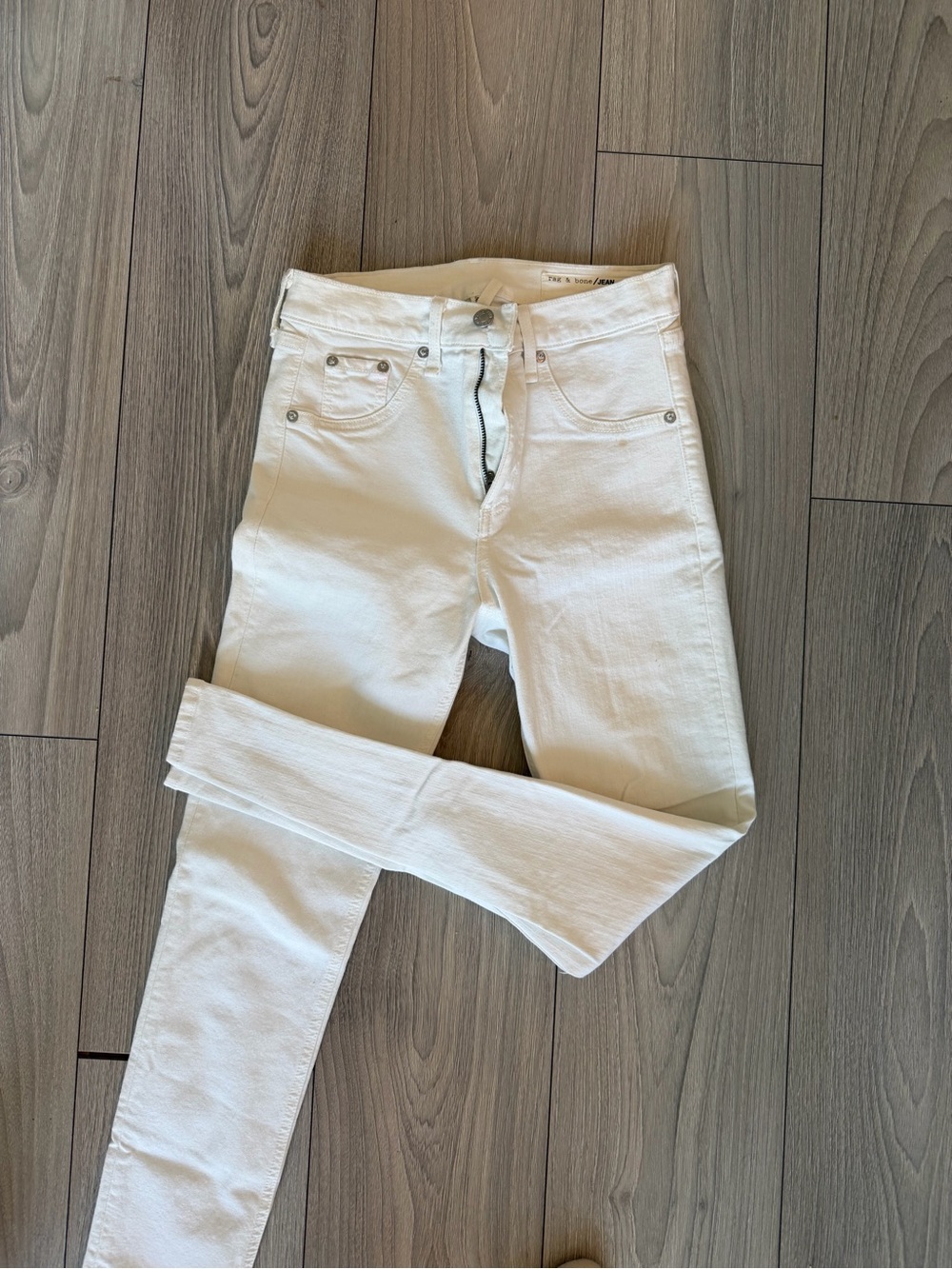 rag & bone White Skinny Jeans - Classic Slim Fit